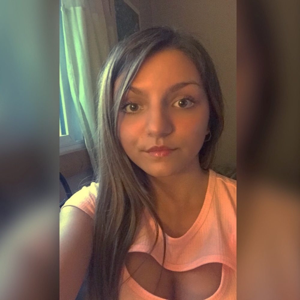 Meet your Posher, Aliya